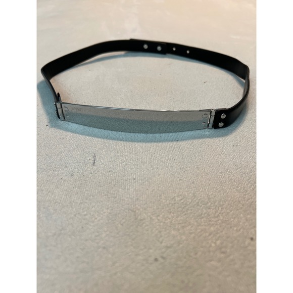 Dkny Accessories - DKNY Womens Black Leather Metal Plate Statement Belt Silver Hardware Y2K Size 10